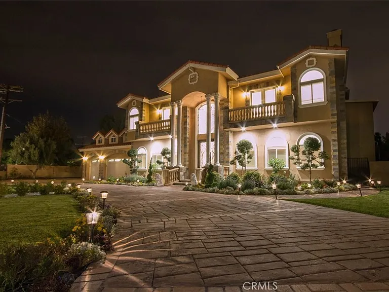 10062 Valley Circle Blvd — Photo 1