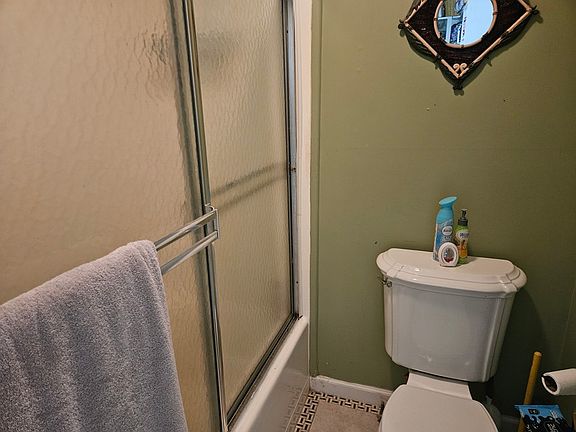 3rd image of 1093 Day Lily Farm Rd