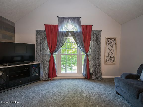 5th image of 36 Northcountry Dr