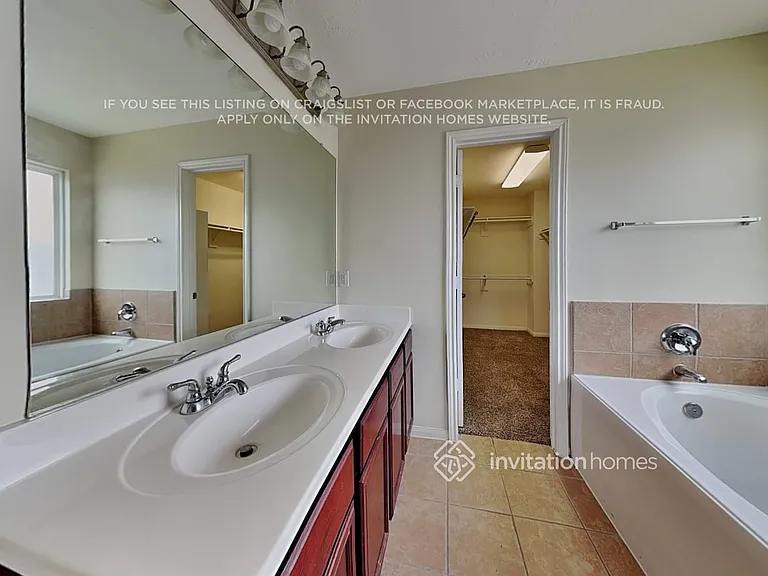 1023 Doubletree Glen Dr — Photo 11