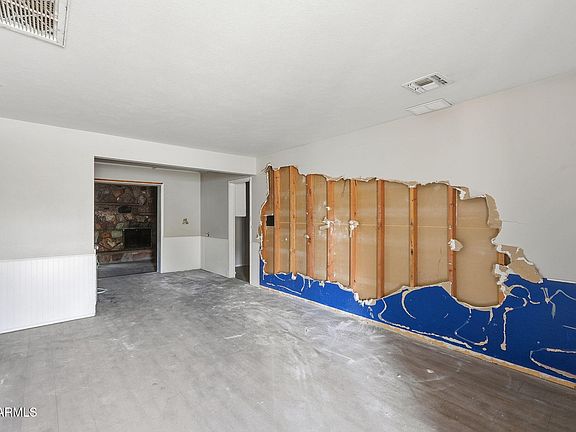 4th image of 1723 W CHERYL Drive