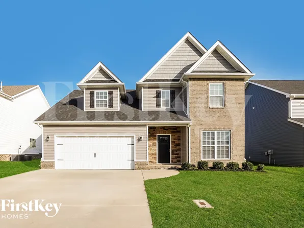 1523 Kingbird Dr, Clarksville, TN 37040