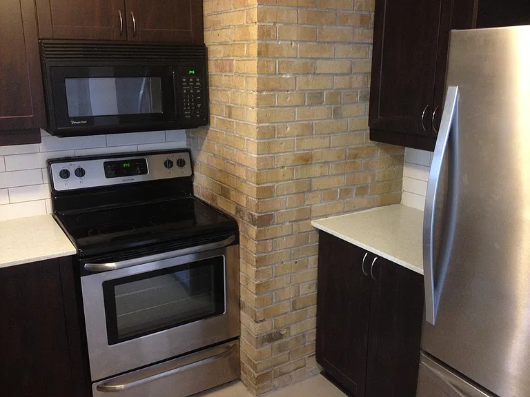 200 Bronson Ave — Photo 82