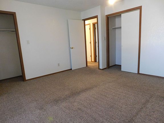 5th image of 570 Dawn Ct APT 3