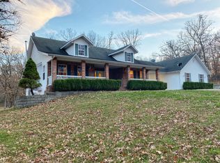 456 Lakewood Loop, Marshfield, MO 65706