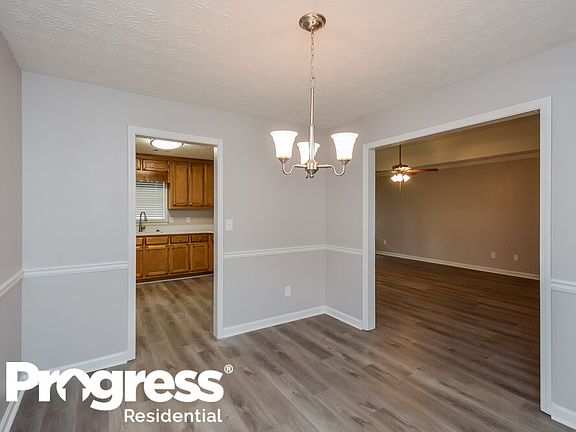 5th image of 527 Greenview Ave SE