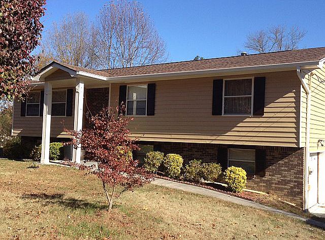 1st image of 5424 Village Garden Dr