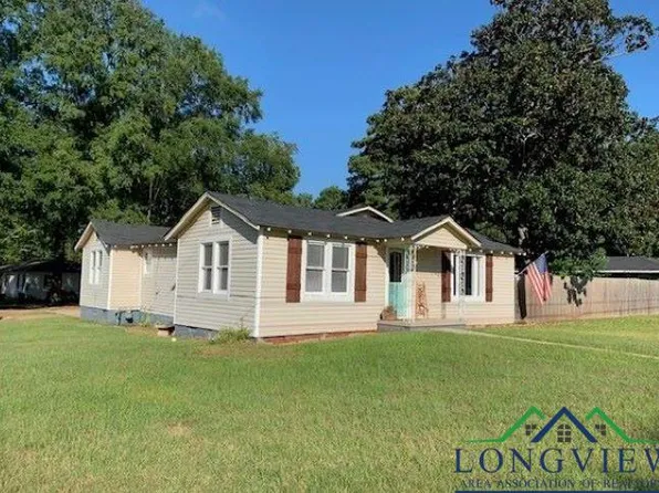 414 S Oak St, Hallsville, TX 75650