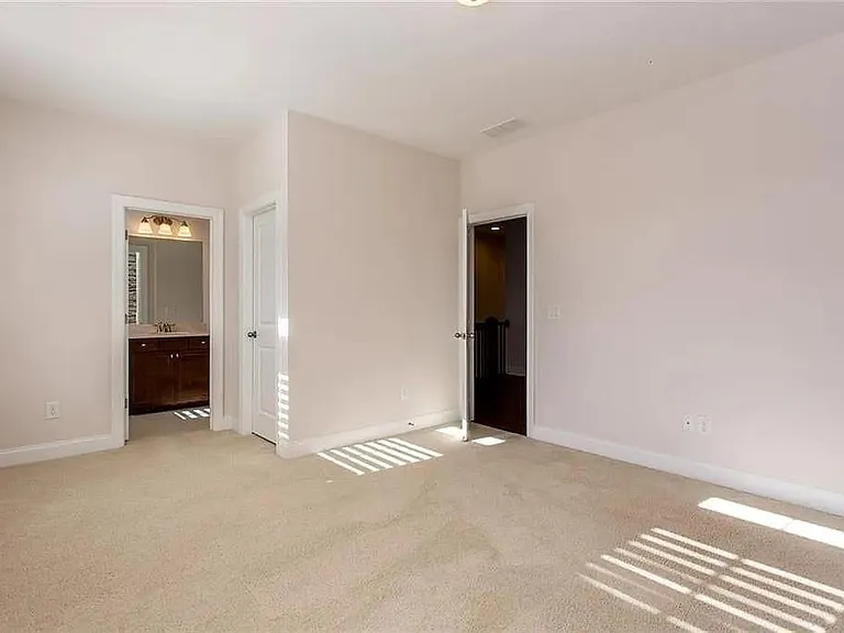 59 Winslow St — Photo 25