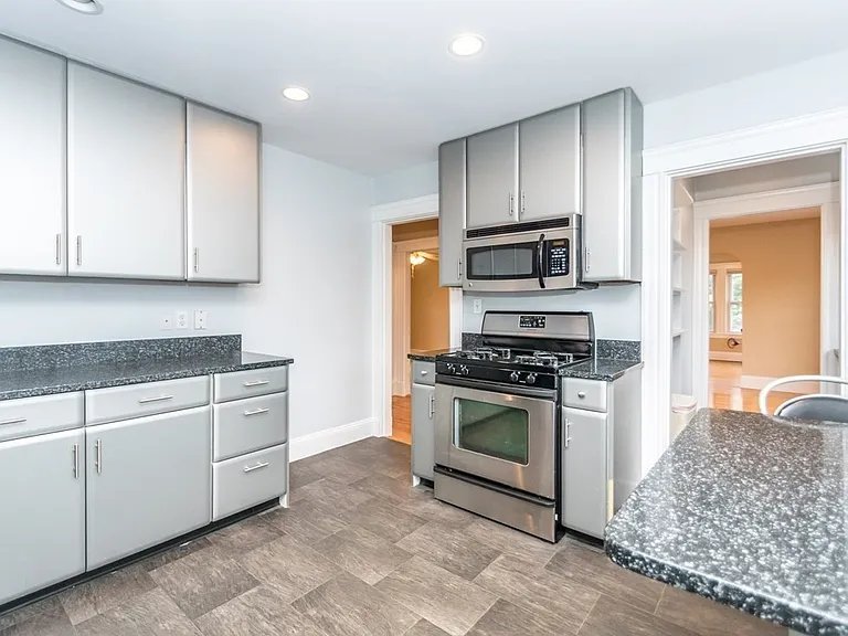 38 Bennett St #2 — Photo 12