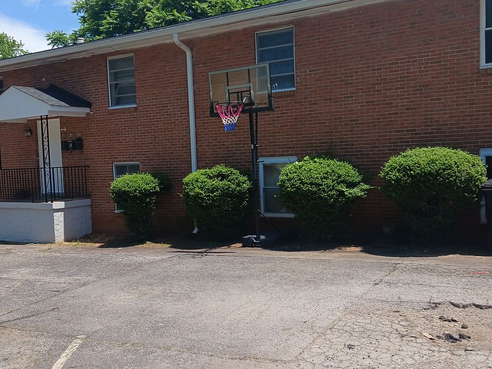 1st image of 611 Reid St