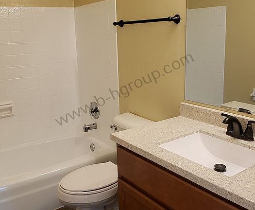 5th image of 8515 32nd Ave APT 4
