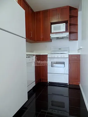 Rented by Manhattan Connection | media 16