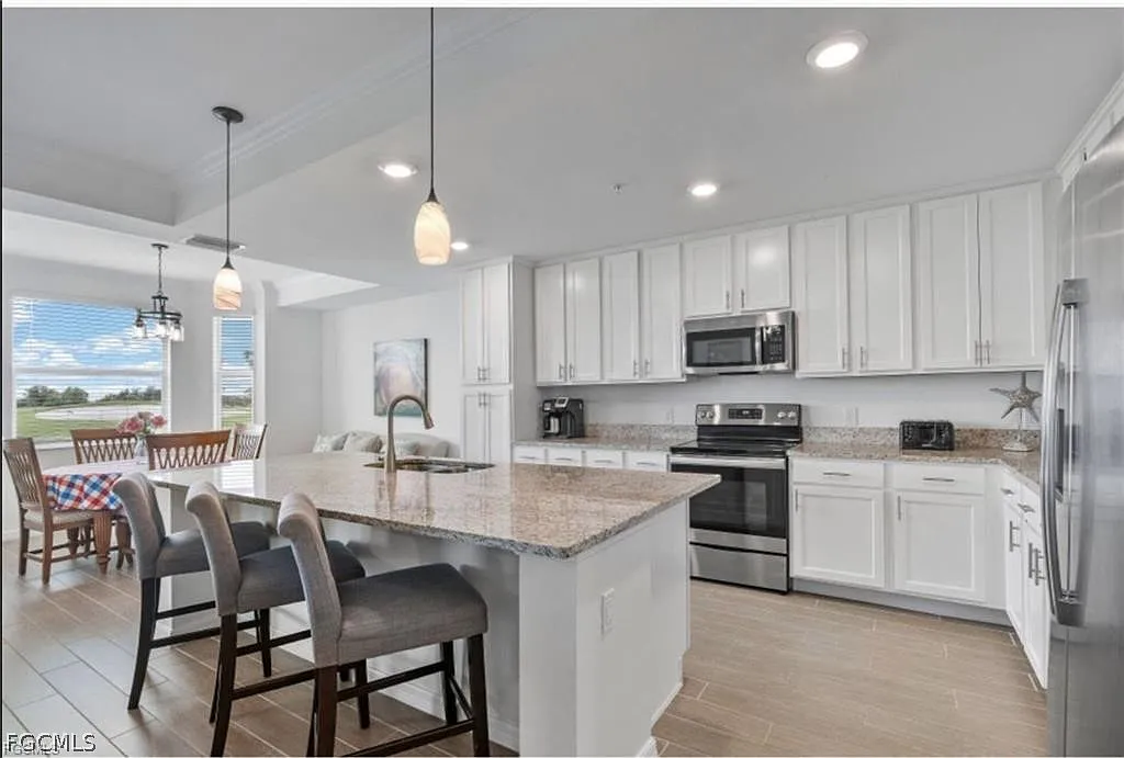 Building Photo - 43000 Greenway Blvd #113