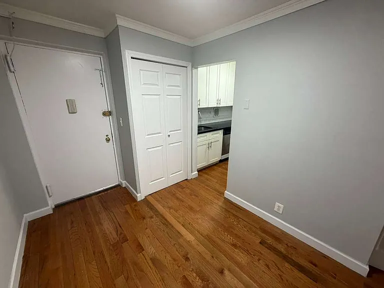 83-33 118th St #5 — Photo 13
