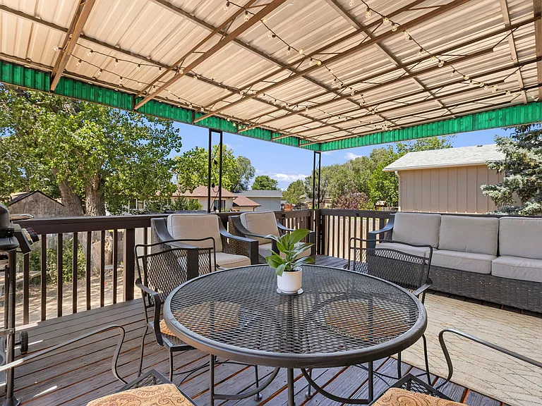 6770 Caballero Ave — Photo 20