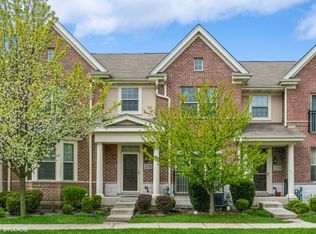 2131 Apple Hill Ln, Buffalo Grove, IL