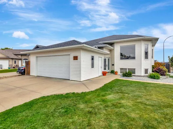 2001 W 47a Avenue Close, Lloydminster, SK S9V 1N8