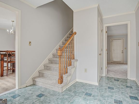4th image of 201 Chesterfield Rd