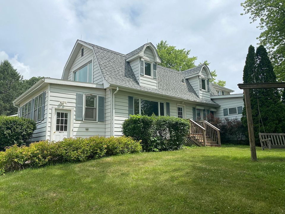 Front of house - Apartment for rent is the entire lower level.