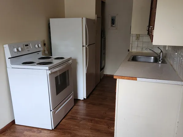501 E Crawford St #3, Salina, KS 67401