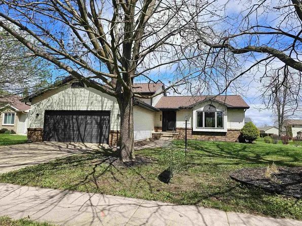 2760 Newport Ave, Oshkosh, WI 54904