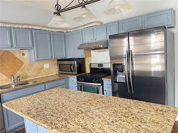 4th image of 795 Abbotts Mill Ct #73