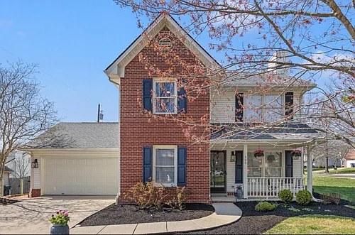 400 Amberley Dr Photo 1