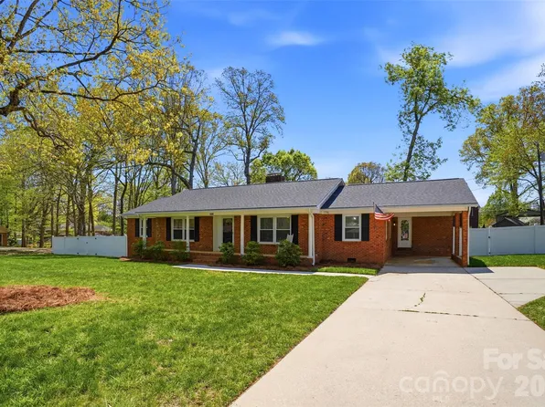 440 Woodland Dr, China Grove, NC 28023