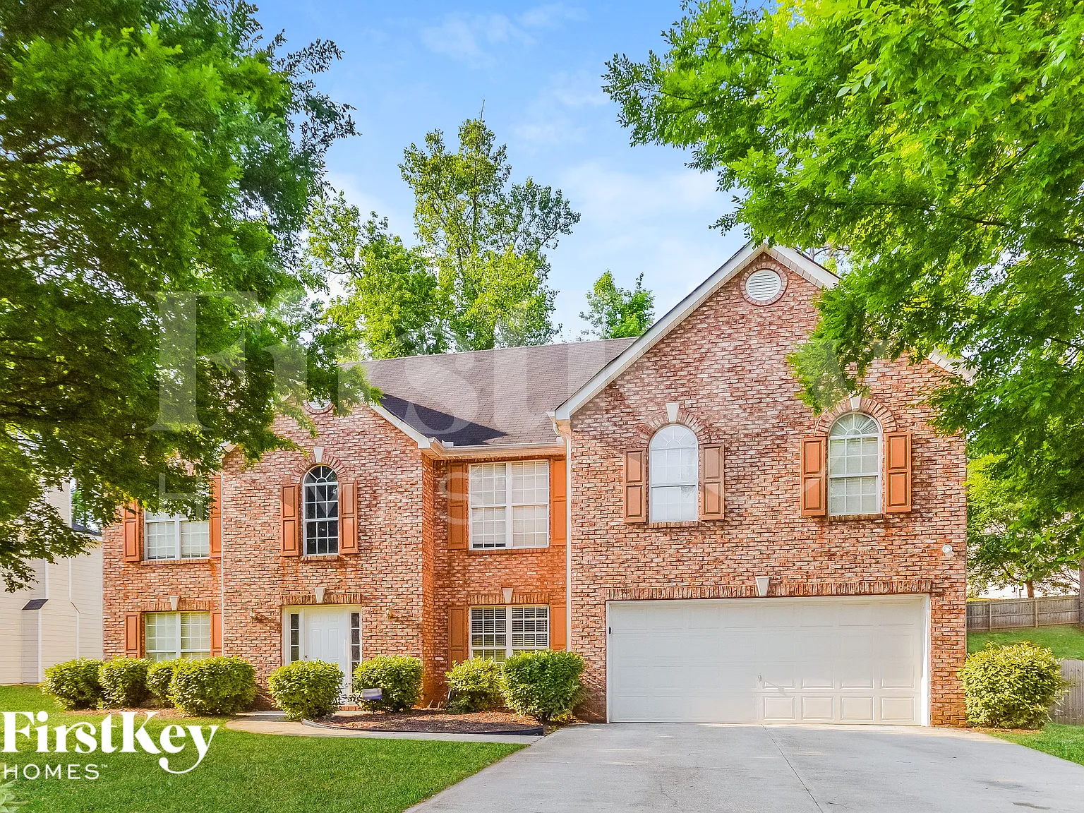 4 bed, 2.5 bath, 3121 sqft, $2,325 — Photo 1