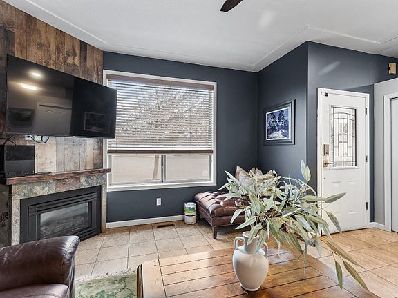 4th image of 198 Ritchie Ct