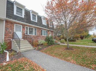 1 Oakwood Ln APT 2, Goffstown, NH 03045