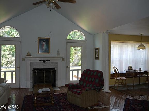 4th image of 4103 Amelia Dr