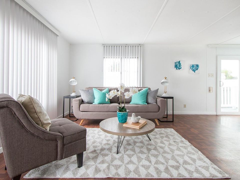 1st image of 10 Oceanview Ave #10