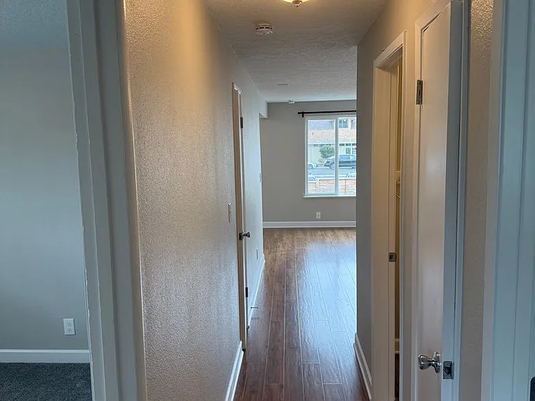 MAC CITY APARTMENTS — Photo 28