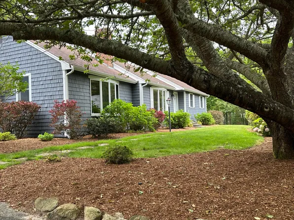 21 Friends Lane, South Dennis, MA 02660