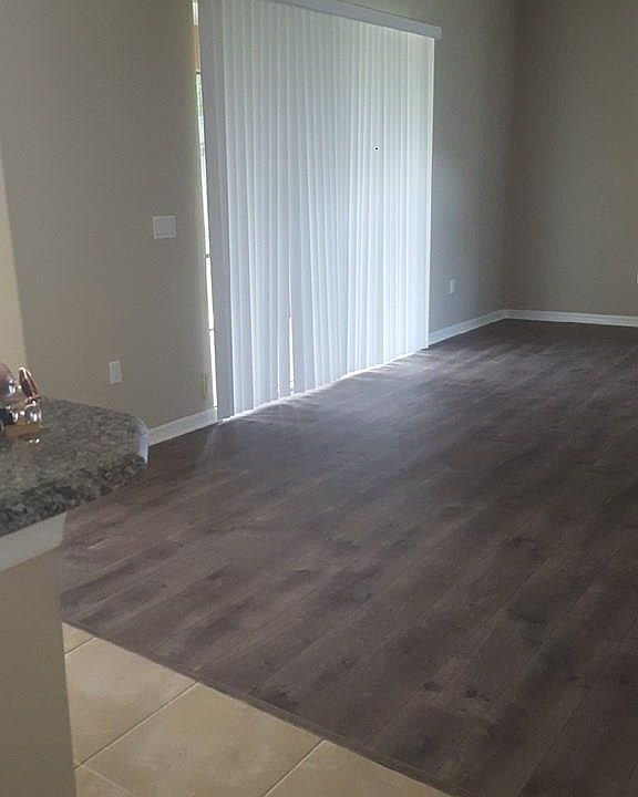2nd image of 5 White Hale Pl