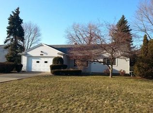 5453 Kenbridge Dr, Cleveland, OH 44143