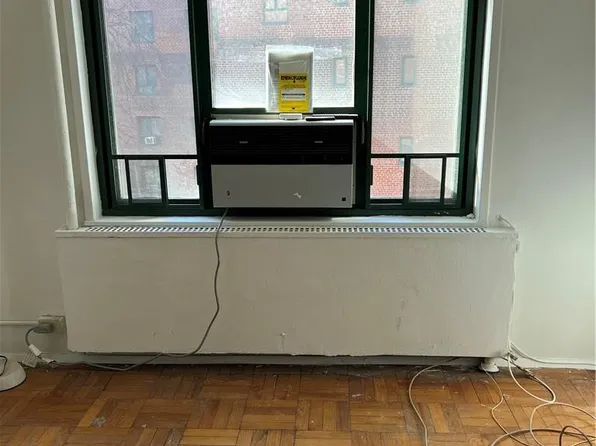 1515 Metropolitan Avenue #3B, Bronx, NY 10462