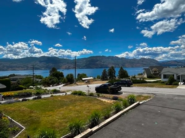 2169 Witt Rd, West Kelowna, BC V4T 2C5