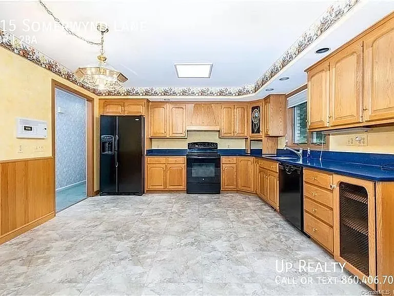 115 Somerwynd Ln — Photo 9