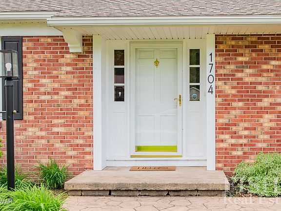 5th image of 1704 Clarion Dr