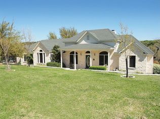 709 Newport Dr, Spicewood, TX 78669