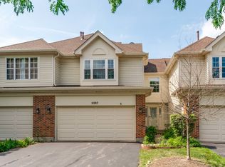 2207 Seaver Ln, Hoffman Estates, IL 60169