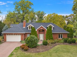 10040 W 127th St, Palos Park, IL 60464
