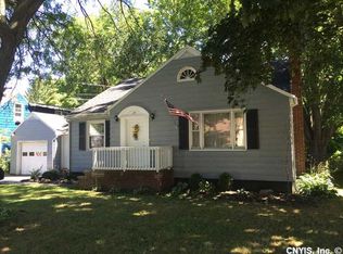 25 Wellington Rd, North Syracuse, NY 13212
