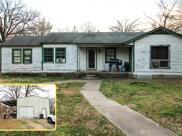 204 Roosevelt Rd, Hooks, TX 75561