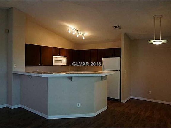 5th image of 7900 Foxwood Pl Unit 203