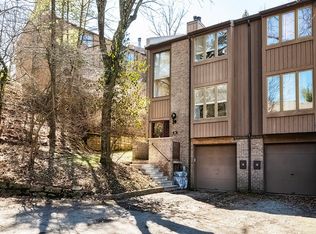 31 Maple Ct, Pittsburgh, PA 15237