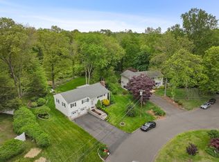 9 Cindy Ln, Norwalk, CT 06851